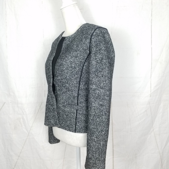 Ann Taylor Loft wool blend short Blazer - Picture 3 of 10